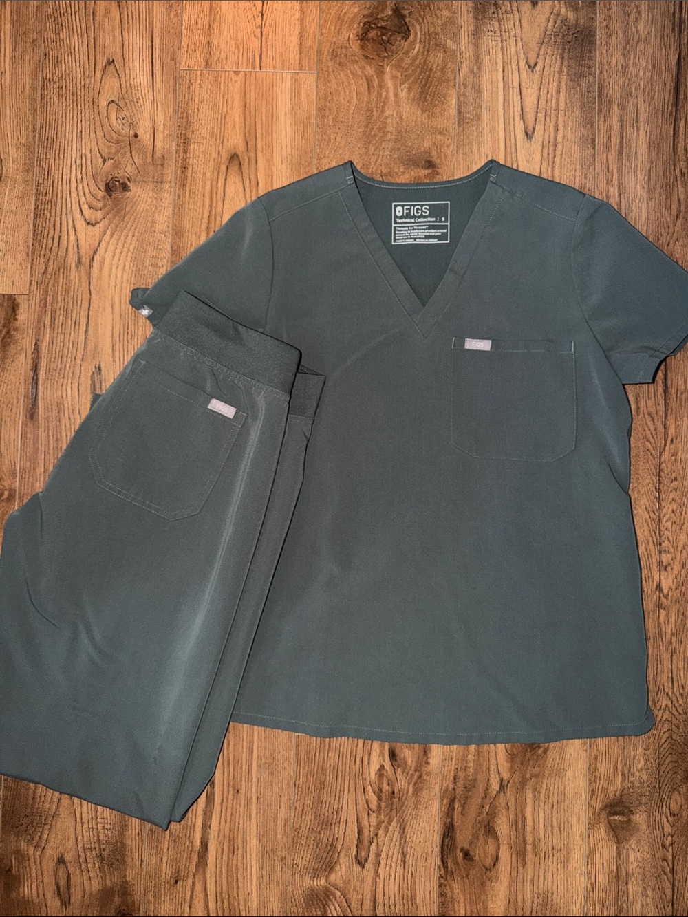 Figs Women’s Scrub Set Bonsai Green